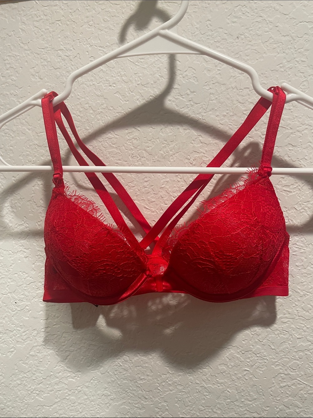 Victoria's Secret Red Lace Strappy Push-Up Bra